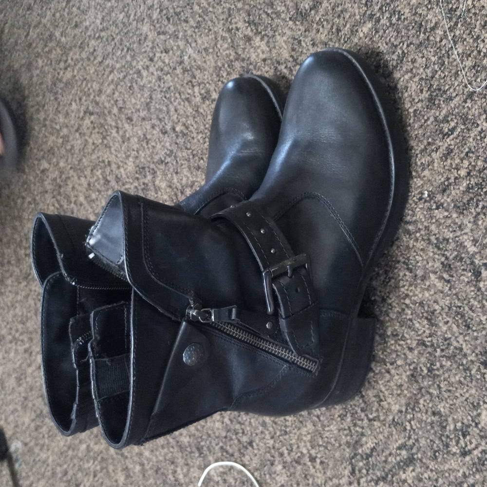 Black ankle boot